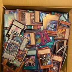 遊戯王カード、ヴァンガード まとめてお譲り致します。