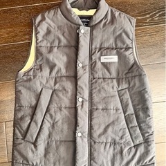 ほぼ新品⭐︎アバクロの薄手ダウンベスト