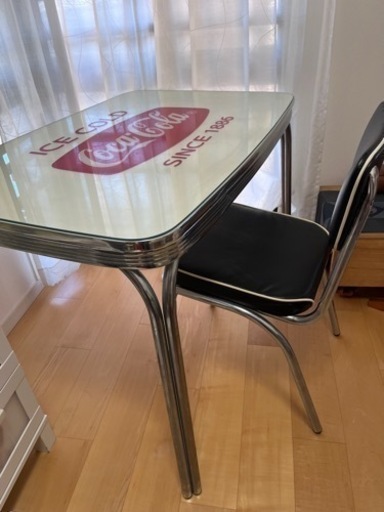 コカコーラテーブルと椅子のセット