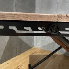 ダークウッドテーブル(5段階高さ調節可能)の画像