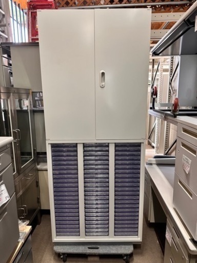 定価28万　プラス　書庫　クリアケースセット　レターケース