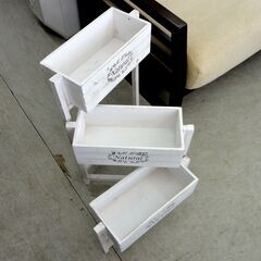 3連 プランター カントリー調 幅37×奥18×高57cm ホワイト/白 ウッド ボックス 北欧風 家具 収納 札幌市 中央区 南12条の画像