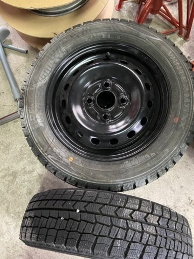 商談中　中古スタッドレスタイヤ　155/65/13 軽自動車　鉄チンホイール　ダンロップ　4本セット　2020年　イボ付き　9.9分山