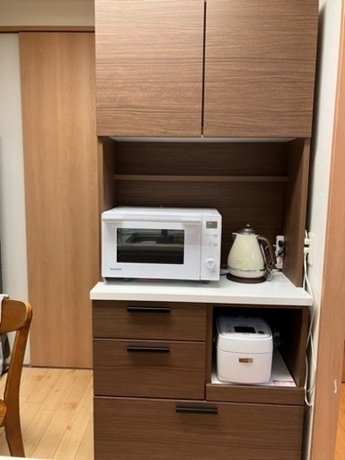 ニトリ食器棚、電子レンジ、ケトル、炊飯器
