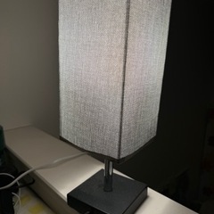 間接照明 和風スタンドの画像