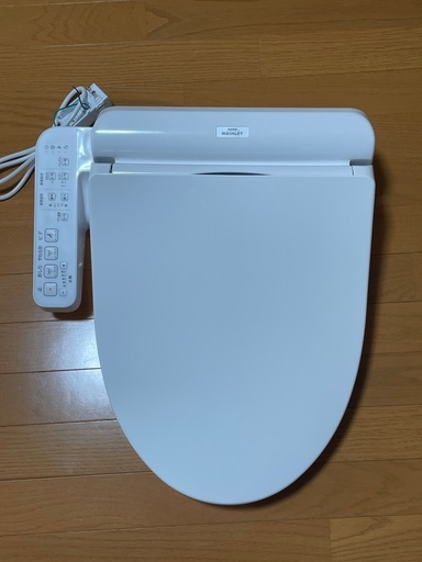 TOTO  温水洗浄便座（ウォシュレット）貯湯式　Kシリーズ　TCF8GK33 NW1　ホワイト　2019年製