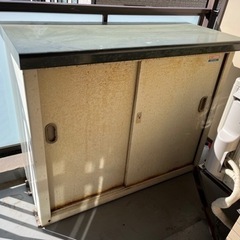スチール物置さしあげます！