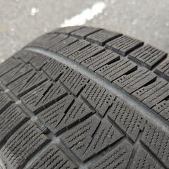 215/55R17スタットレスタイヤのみ４本