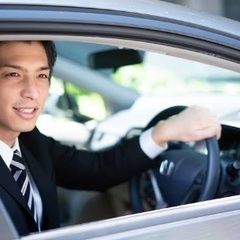 運転手、ドライバー兼、事務仕事、動画編集