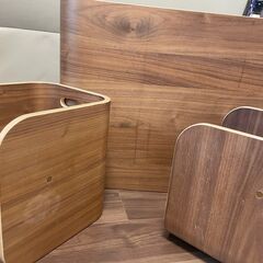 【商談中】HOPPL コロコロチェア＆デスク（ウォールナット色）・専用デスクカバー／座面クッション付きの画像