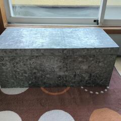 アルミ　衣装ケース　ブリキ　中古品