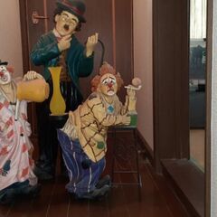 ピエロ置物の画像