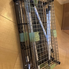 100円ショップで建て組みラックの画像
