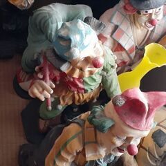 ピエロ置物の画像