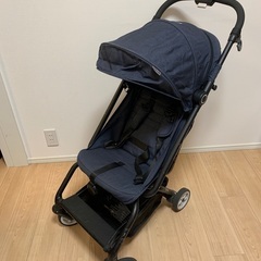 サイベックス　ネイビー　ベビーカー　新生児から使用可能