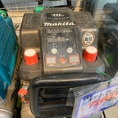 マキタ　AC462XLH  エアコンプレッサー