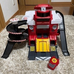 トミカ　FIRE STATION