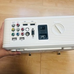 CL720 LED プロジェクター 3000ルーメン高輝度 Projector ホワイトの画像