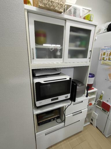 【引渡し者決定】食器棚 (幅ｘ奥行きｘ高さ: 89×48×186)