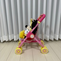 メルちゃんベビーカー ＋ミッキーマウスぬいぐるみの画像
