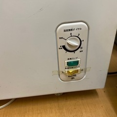 ジャンク品　102L 冷凍庫の画像