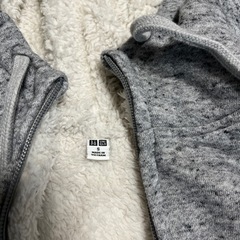 ユニクロのパーカー S
　　の画像