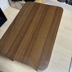 使い勝手の良いローテーブル