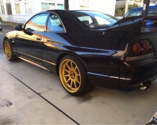 スカイライン　r33 gtr vスペック