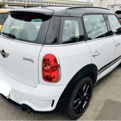 視界入ると目を惹く魅惑車 MINI ミニ  Cross Over車検長い SUVの画像