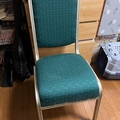 椅子（無料）