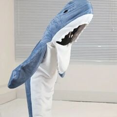最終値下げ！【新品】サメくん　キッズ　着ぐるみ　ブランケット　130cm前後の画像