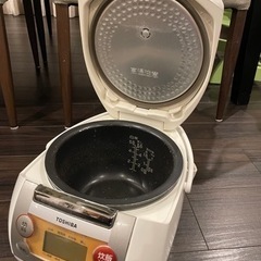 東芝 TOSHIBA マイコン炊飯器(5.5合炊き)の画像