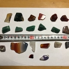 貴石　自然石　さざれ石　瓶入り
