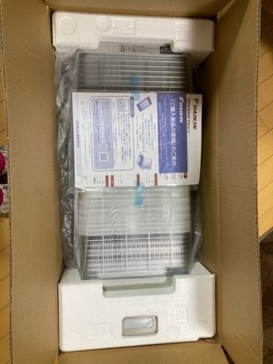 ダイキンストーブ　遠赤外線暖房機　メーカー保証期間内です
