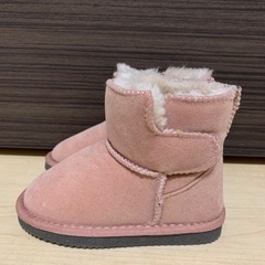 【新品未使用】menue（メヌエ） キッズ ベビー　ムートン　ブーツ　スモーキーピンク　14センチの画像