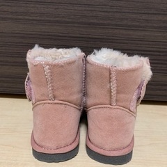 【新品未使用】menue（メヌエ） キッズ ベビー　ムートン　ブーツ　スモーキーピンク　14センチの画像