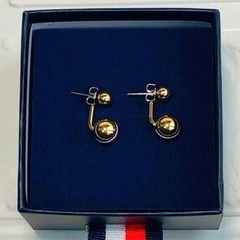 ✨美品 TOMMY HILFIGER✨トミーヒルフィガー ピアスの画像