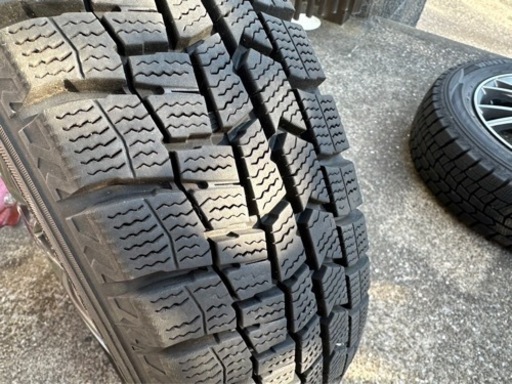 【取引終了】スタッドレスタイヤ　冬用タイヤ　DUNLOP 155/65/R13