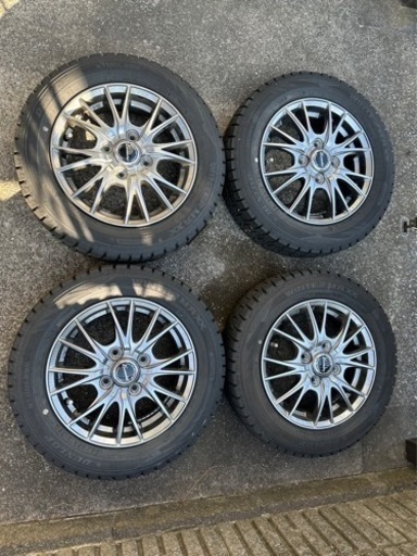 【取引終了】スタッドレスタイヤ　冬用タイヤ　DUNLOP 155/65/R13