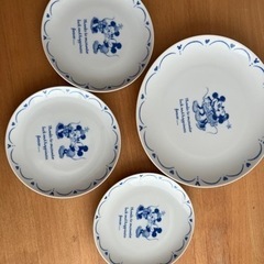 ディズニー　ミッキーミニー　お皿