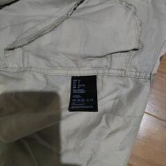 迷彩柄　薄手パーカー　の画像