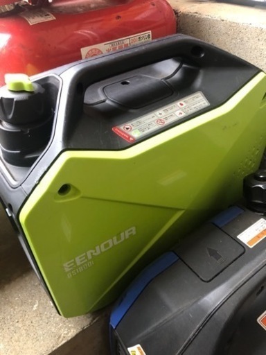 EENOUR  発電機　1400W  まだ新しいです！
