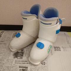 子供用【19-20cm】スキーブーツ 分厚い中敷き入れて18cm...