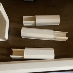 配線モール　連結カバーの画像