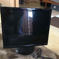 中古のモニター　三菱製