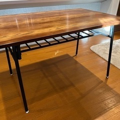 ブルックリンスタイル　ダイニングテーブル　希望者にはベンチと椅子2脚も