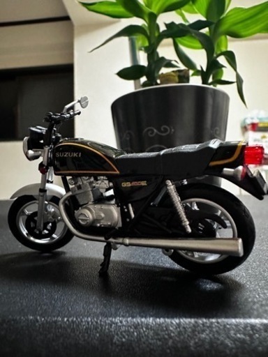 超希少！バイクメモリアルCBX400F GS400E