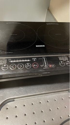 お値下げ⭐︎IHクッキングヒーター　専用台付！YEM-W14562