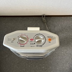 【お譲り先決まりました】遠赤外線ヒーター　ダイキンセラムヒート　中古品　遠赤外線暖房機具の画像