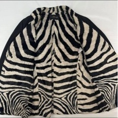 ナイロンファーコートの画像